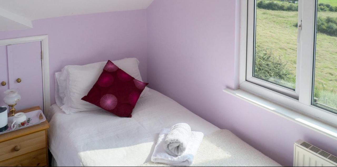 Healing Waters Sanctuary For Exclusive Private Hire And Self Catering Board, Vegetarian, Alcohol & Wifi Free Retreat In Glastonbury Exterior foto